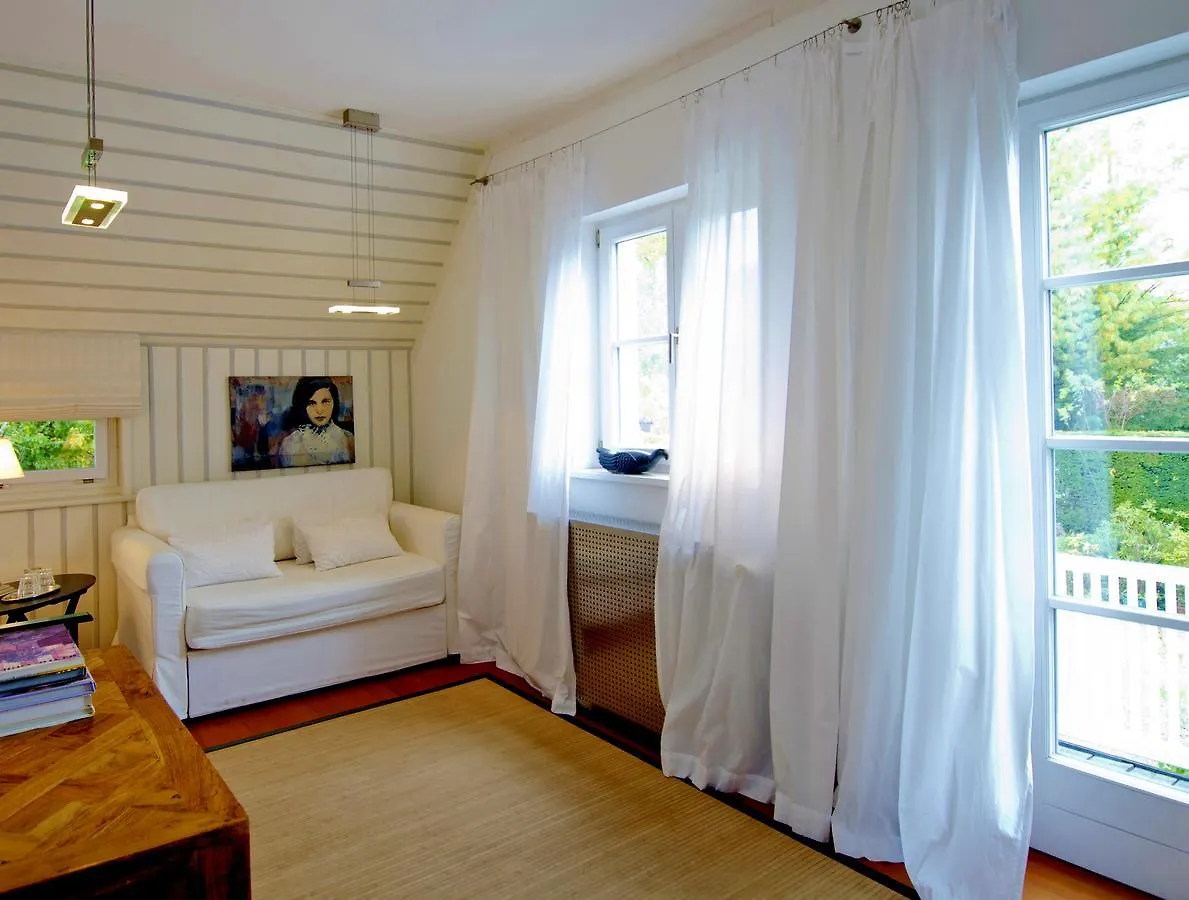 Am Eichholz Galerie & Art-Hotel Murnau am Staffelsee Germany